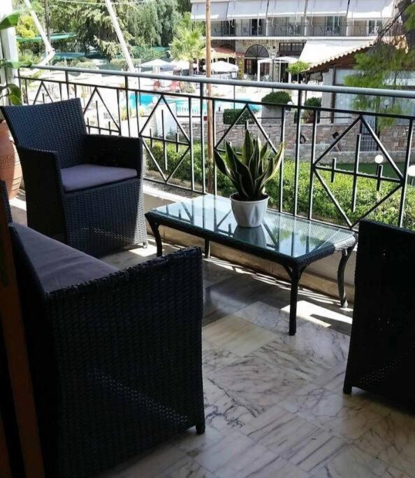Helens Apartment 托隆 外观 照片